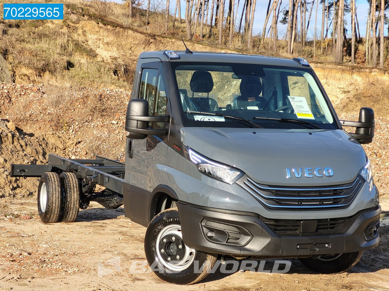 Iveco Daily 70C18 475WB Chassis Cabine Fahrgestell Airco Cruise Navi A/C - Bestelwagen: afbeelding 3 Iveco Daily 70C18 475WB Chassis Cabine Fahrgestell Airco Cruise Navi A/C - Bestelwagen: afbeelding 3