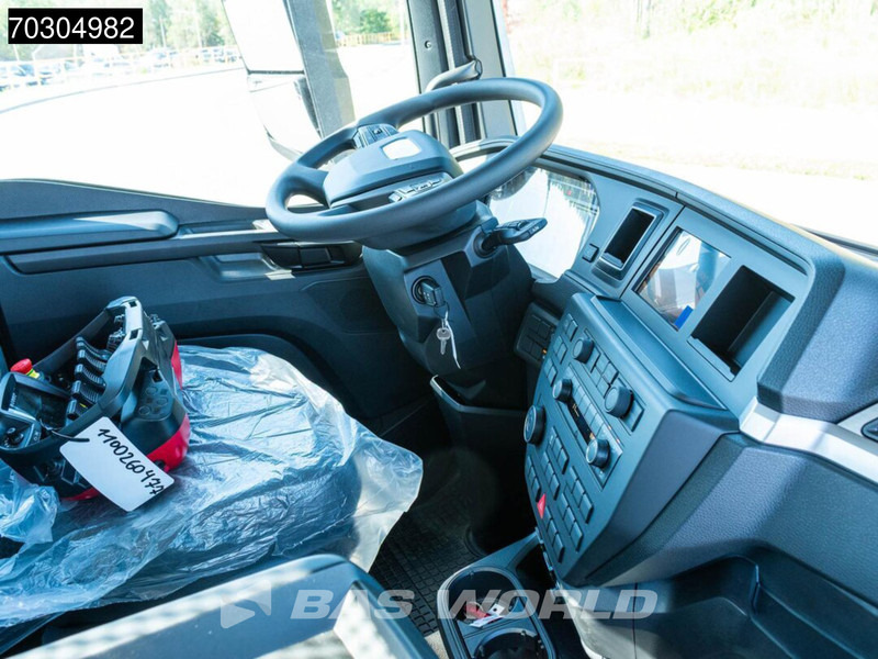 Nieuw Vrachtwagen met open laadbak, Kraanwagen MAN TGM 18.320 4X4 NEW 4x4 Palfinger PK 27002-SH D Crane manbasket Steelsuspension: afbeelding 16 Nieuw Vrachtwagen met open laadbak, Kraanwagen MAN TGM 18.320 4X4 NEW 4x4 Palfinger PK 27002-SH D Crane manbasket Steelsuspension: afbeelding 16