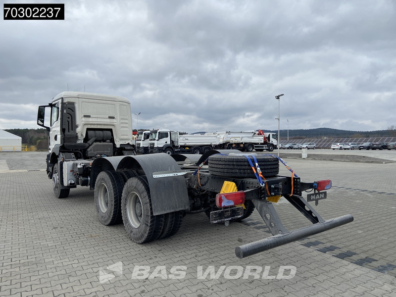 MAN TGS 33.400 6X4 NEW 6x4 chassis Big-Axle Manual Airco EURO 2 - Chassis vrachtwagen: afbeelding 2 MAN TGS 33.400 6X4 NEW 6x4 chassis Big-Axle Manual Airco EURO 2 - Chassis vrachtwagen: afbeelding 2