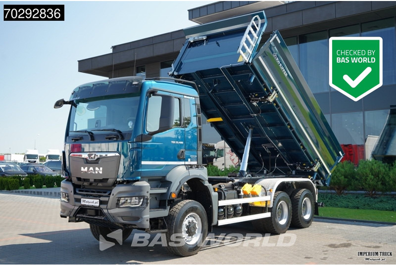MAN TGS 33.480 TGS 6X6 11m3 KH-3-Way Kipper 6x6 Steel Suspension Automatic Big-Axle Euro 6 - Kipper vrachtwagen: afbeelding 1 MAN TGS 33.480 TGS 6X6 11m3 KH-3-Way Kipper 6x6 Steel Suspension Automatic Big-Axle Euro 6 - Kipper vrachtwagen: afbeelding 1