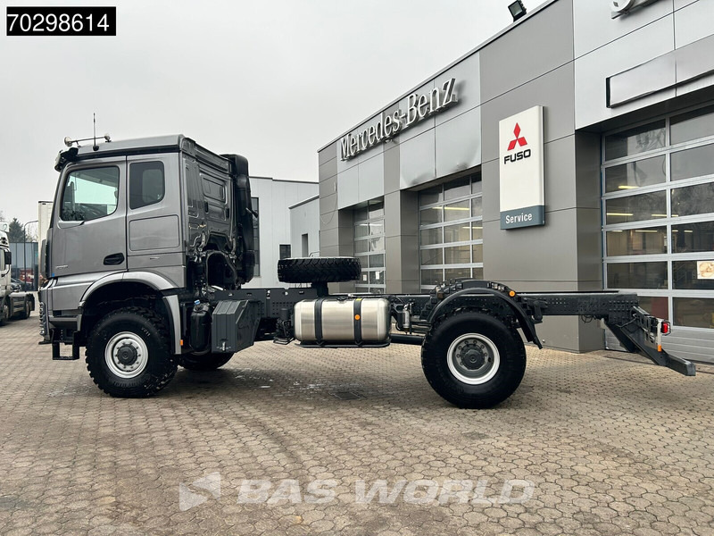 Mercedes-Benz Acrocs 2051 Arocs 4X4 NEW 4x4 chassis! Camper base Steel suspension Big-Axle Automatic Euro 6 - Chassis vrachtwagen: afbeelding 5 Mercedes-Benz Acrocs 2051 Arocs 4X4 NEW 4x4 chassis! Camper base Steel suspension Big-Axle Automatic Euro 6 - Chassis vrachtwagen: afbeelding 5