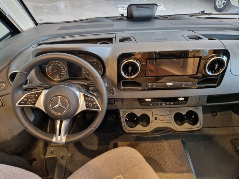 Interieur foto 1: Nieuw Integraal camper Carthago Carthago C2 Tourer I Mercedes 145 RB-LE