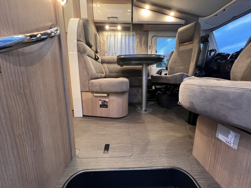Carthago c1-tourer I 141 KB-LE Lightweight 3.5t - Integraal camper: afbeelding 4 Carthago c1-tourer I 141 KB-LE Lightweight 3.5t - Integraal camper: afbeelding 4