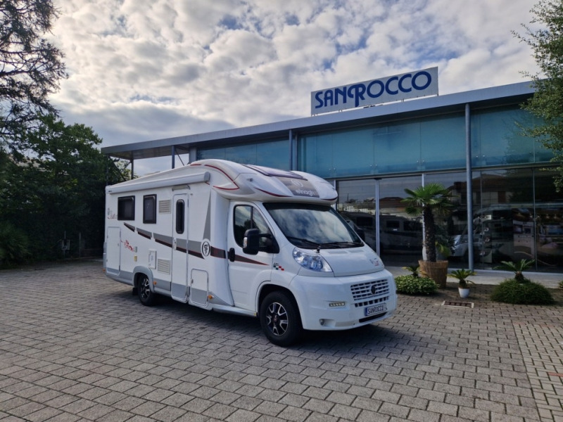 Elnagh T Loft 581 - Half integraal camper: afbeelding 1 Elnagh T Loft 581 - Half integraal camper: afbeelding 1