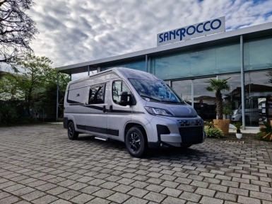 Laika Kosmo 60 Camper Van - Buscamper: afbeelding 1 Laika Kosmo 60 Camper Van - Buscamper: afbeelding 1