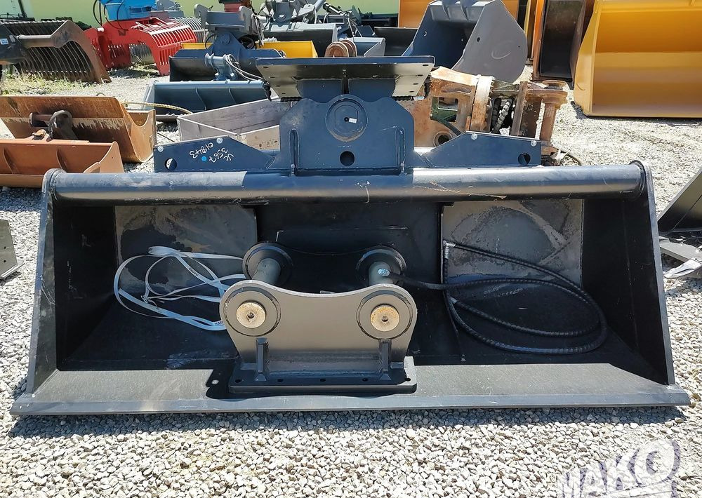 NOWA Łyżka skarpowa hydrauliczna Haner 236cm do koparki Miller fi 100 - Aanbouwdeel voor Bouwmachine: afbeelding 2 NOWA Łyżka skarpowa hydrauliczna Haner 236cm do koparki Miller fi 100 - Aanbouwdeel voor Bouwmachine: afbeelding 2
