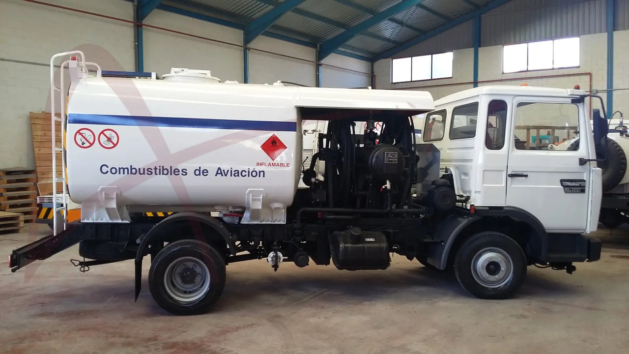 AVGAS B-100 - Tankwagen: afbeelding 1 AVGAS B-100 - Tankwagen: afbeelding 1