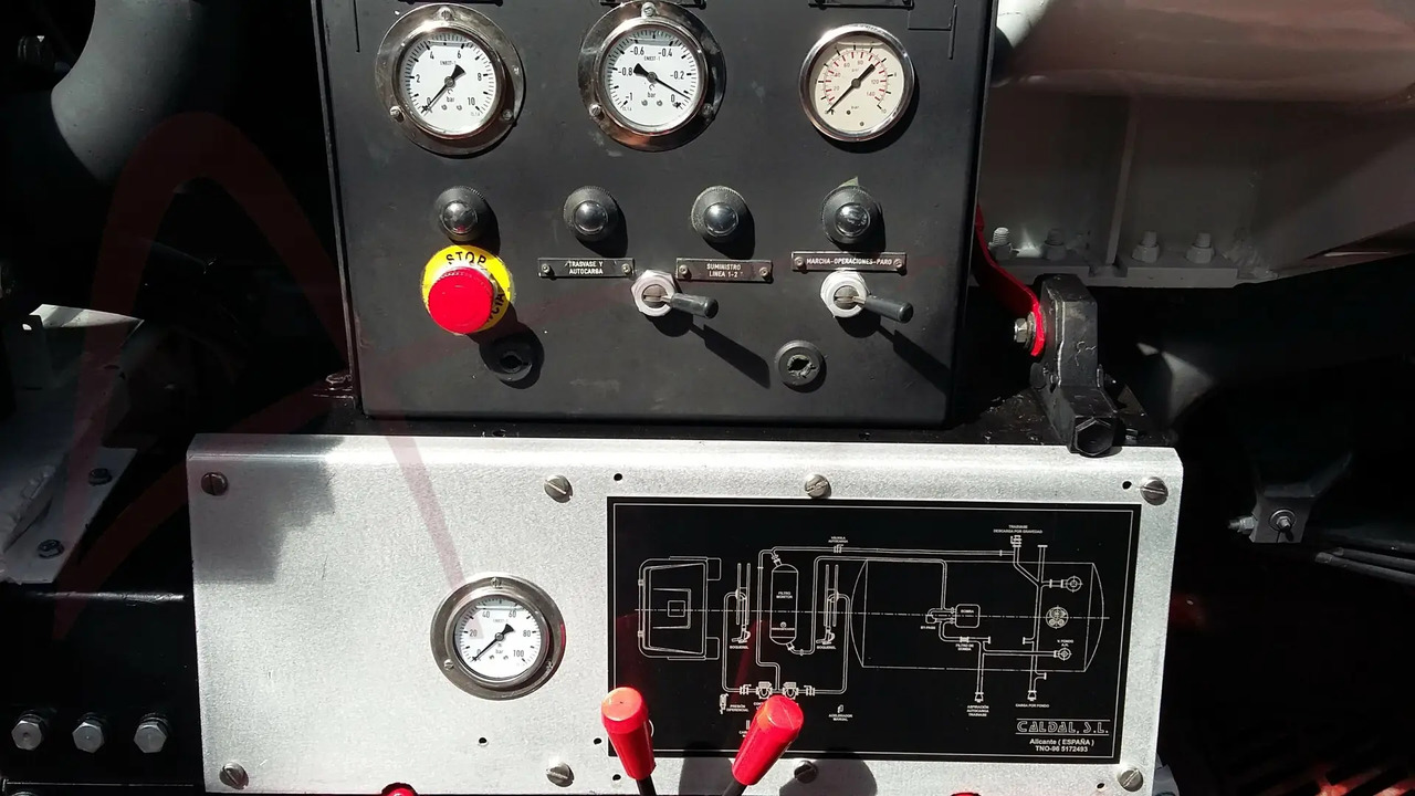 AVGAS B-100 - Tankwagen: afbeelding 5 AVGAS B-100 - Tankwagen: afbeelding 5