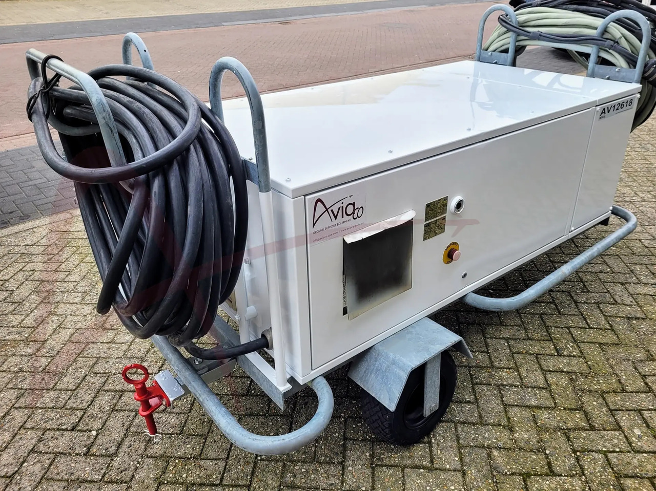 AXA POWER 3GSTS 200/345L - Ground power unit: afbeelding 2 AXA POWER 3GSTS 200/345L - Ground power unit: afbeelding 2