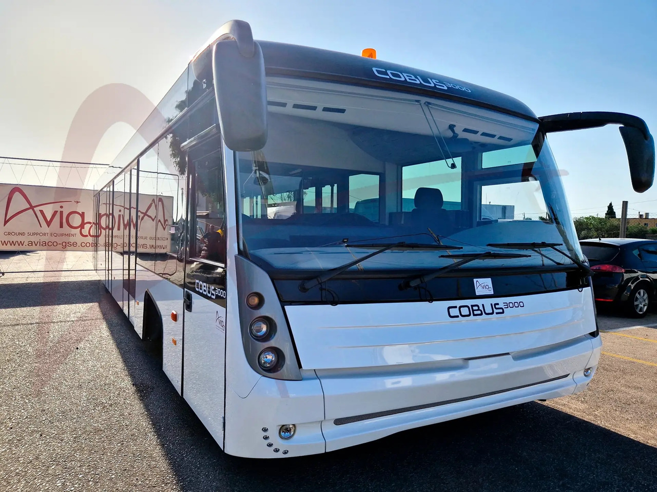 CONTRAC COBUS 3000 - Luchthaven bus: afbeelding 3 CONTRAC COBUS 3000 - Luchthaven bus: afbeelding 3