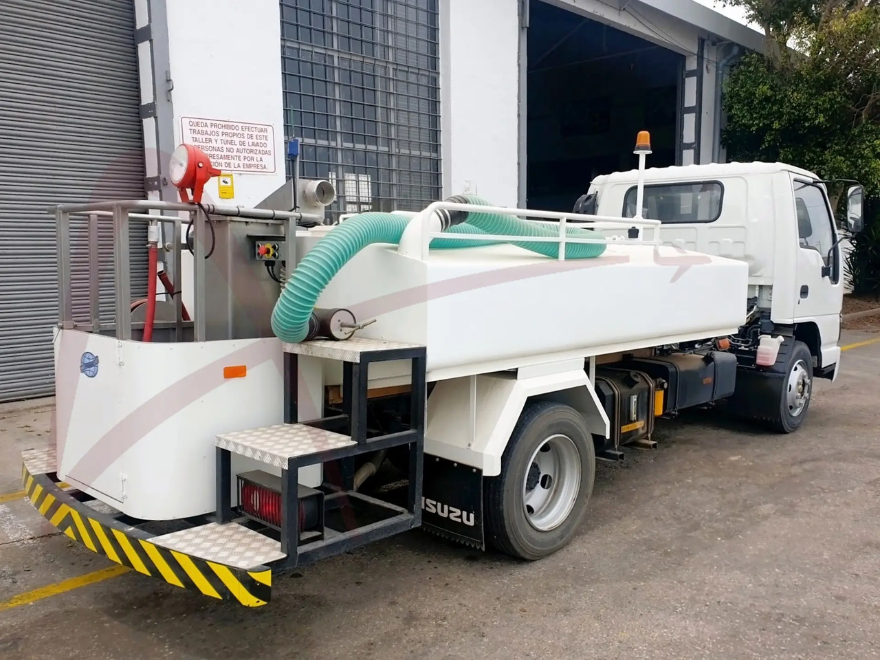 DENGE LT-01 - Lavatory service truck: afbeelding 3 DENGE LT-01 - Lavatory service truck: afbeelding 3