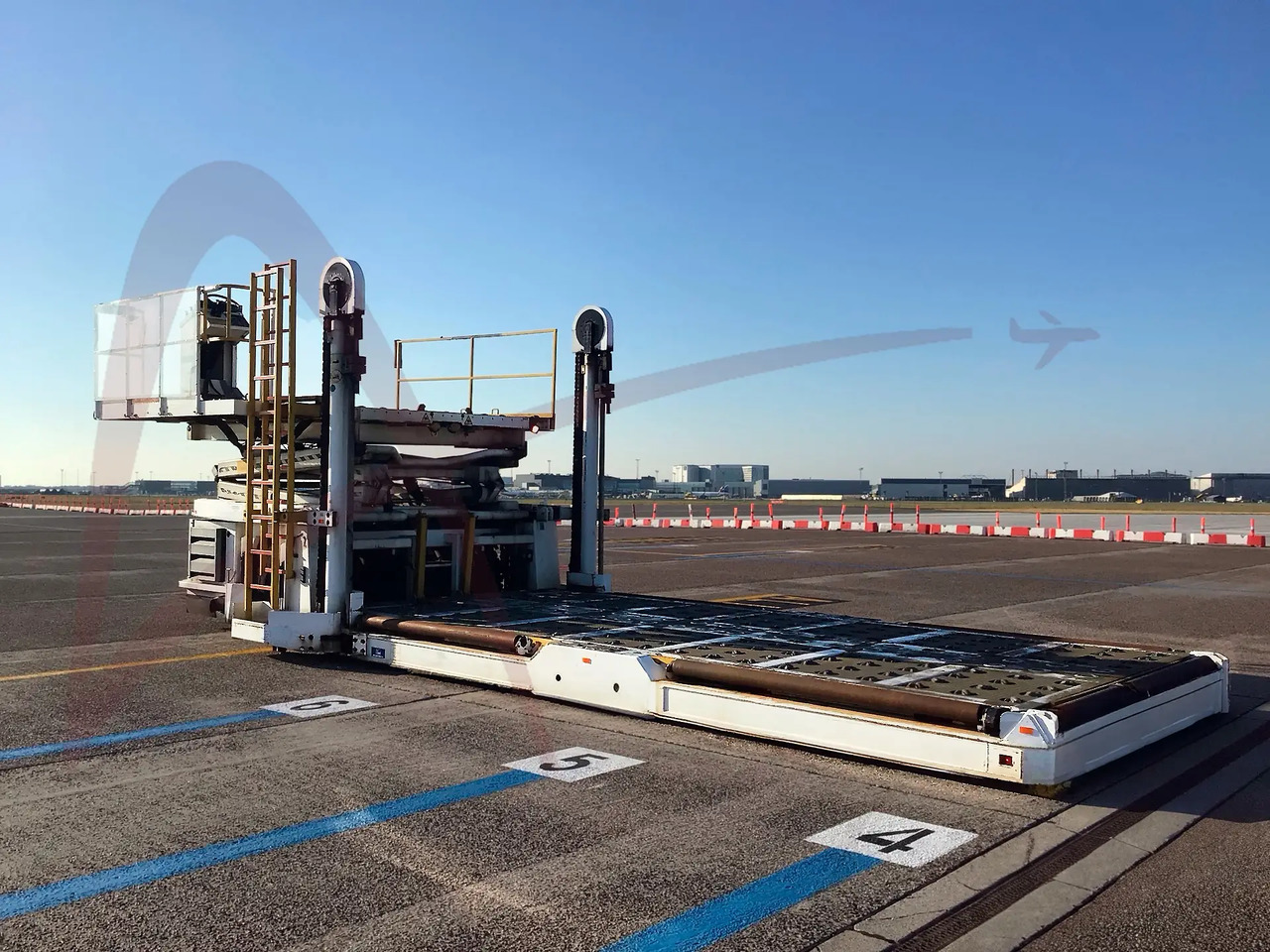 FMC COMMANDER 30H - Container/ Palletlader: afbeelding 1 FMC COMMANDER 30H - Container/ Palletlader: afbeelding 1