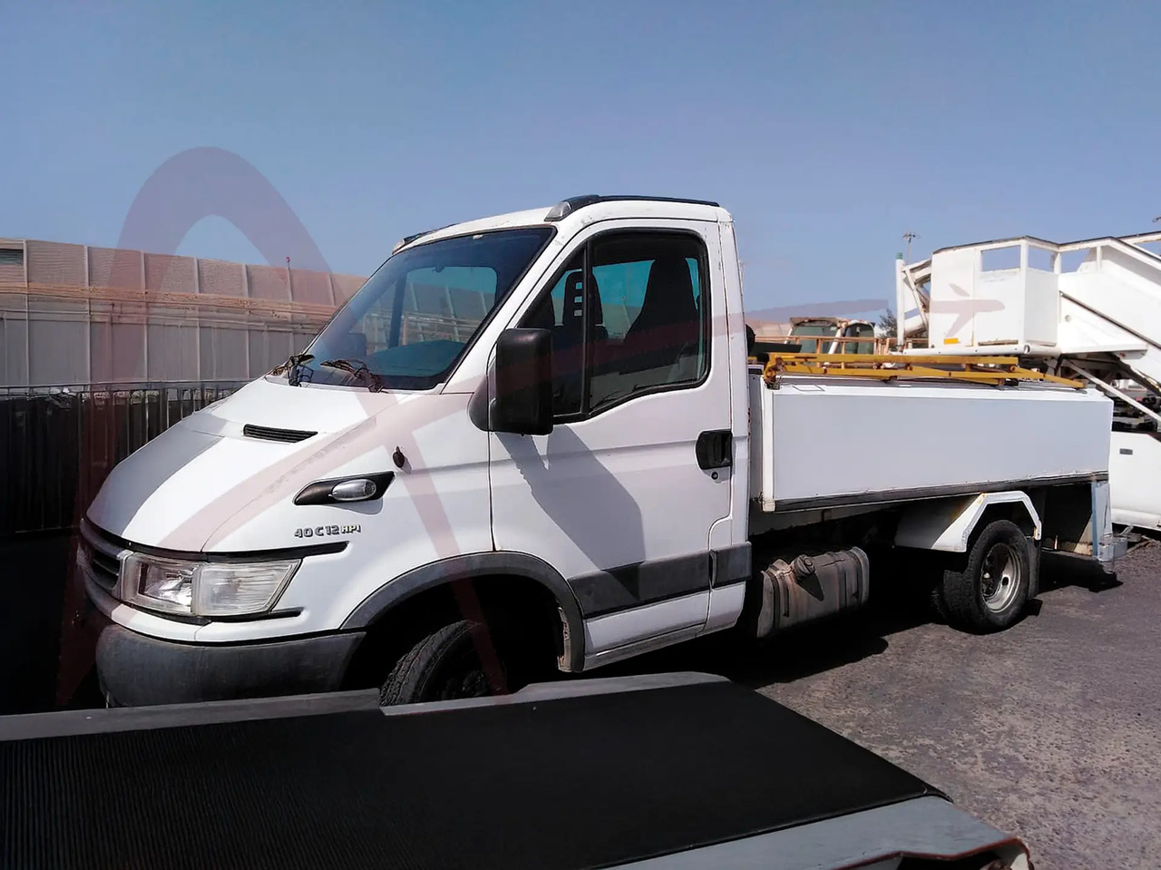 IVECO 40C12 - Ground support equipment: afbeelding 1 IVECO 40C12 - Ground support equipment: afbeelding 1