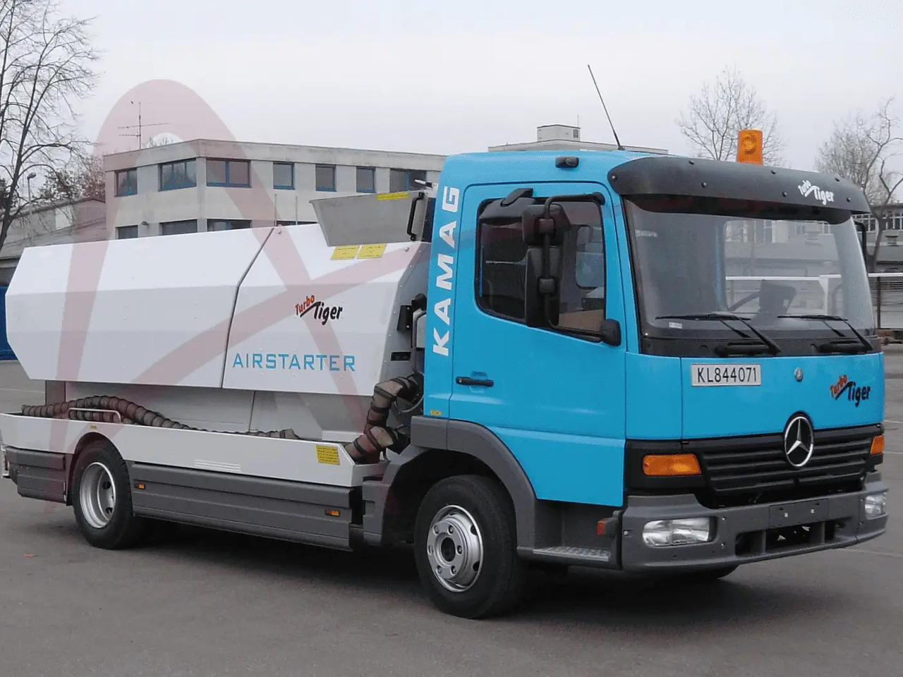 KAMAG TU-SP 850/400 - Ground support equipment: afbeelding 2 KAMAG TU-SP 850/400 - Ground support equipment: afbeelding 2