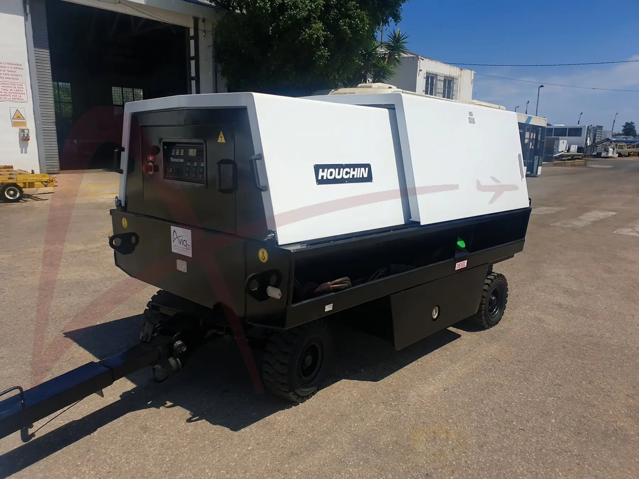 HOUCHIN 690-140 28 - Ground power unit: afbeelding 1 HOUCHIN 690-140 28 - Ground power unit: afbeelding 1