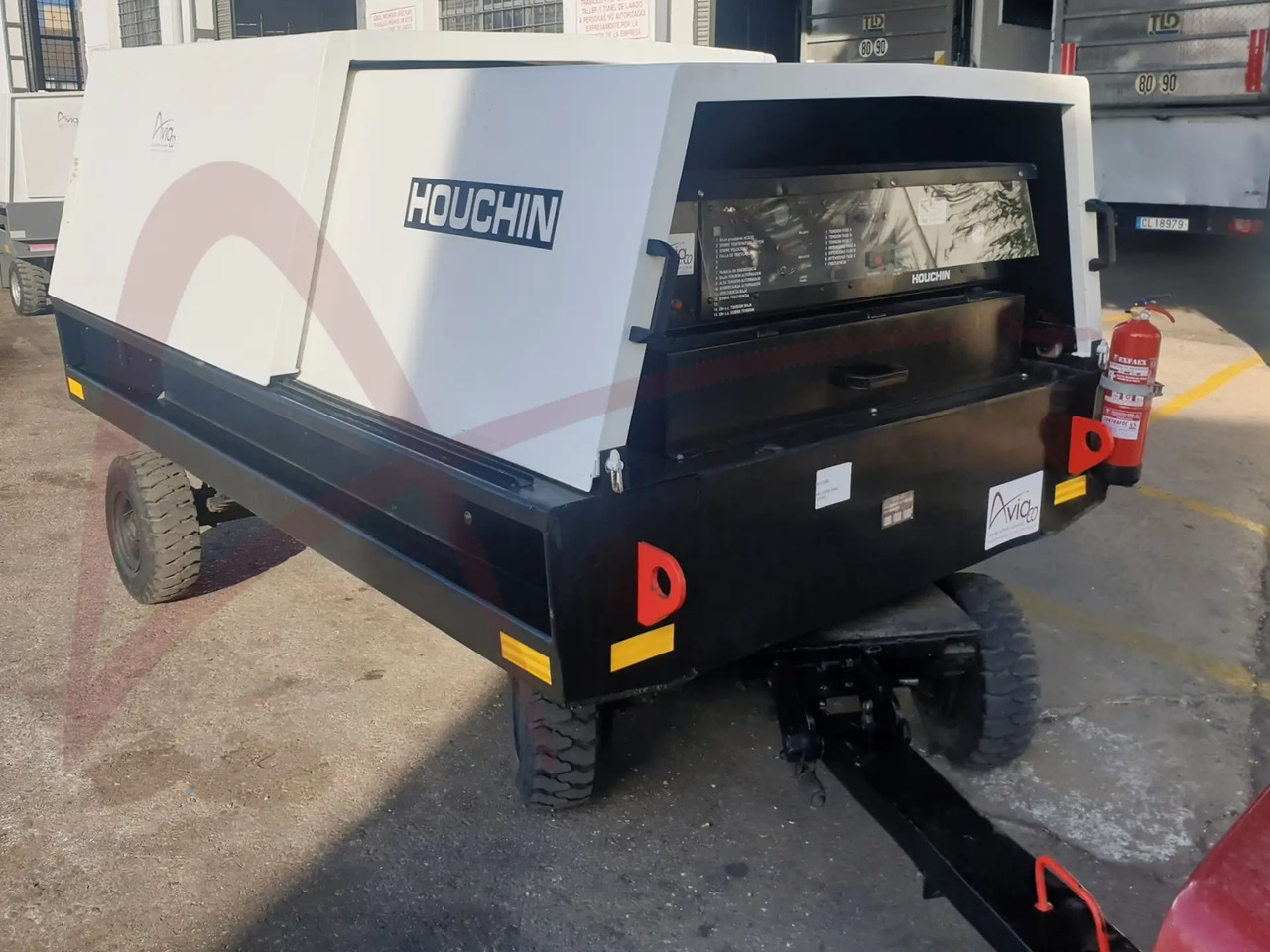 HOUCHIN D690 SV - Ground power unit: afbeelding 3 HOUCHIN D690 SV - Ground power unit: afbeelding 3
