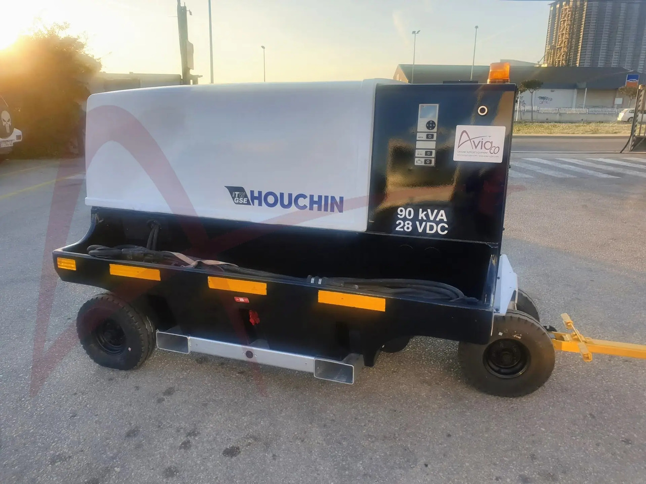 ITW GSE 4400 - Ground power unit: afbeelding 5 ITW GSE 4400 - Ground power unit: afbeelding 5
