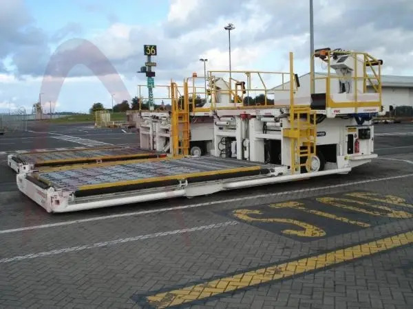 JBT AEROTECH COMMANDER 15iW - Container/ Palletlader: afbeelding 3 JBT AEROTECH COMMANDER 15iW - Container/ Palletlader: afbeelding 3