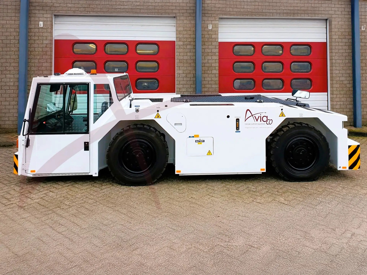 SCHOPF F110 - Vliegtuigtrekker: afbeelding 2 SCHOPF F110 - Vliegtuigtrekker: afbeelding 2