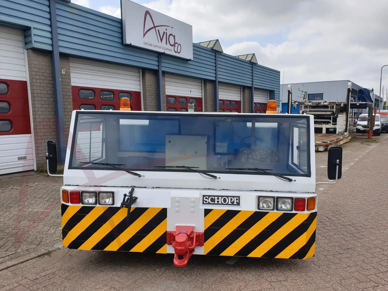 SCHOPF F396E - Vliegtuigtrekker: afbeelding 2 SCHOPF F396E - Vliegtuigtrekker: afbeelding 2