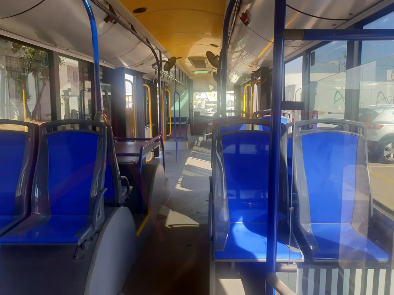 SOLARIS URBINO 15 - Luchthaven bus: afbeelding 5 SOLARIS URBINO 15 - Luchthaven bus: afbeelding 5