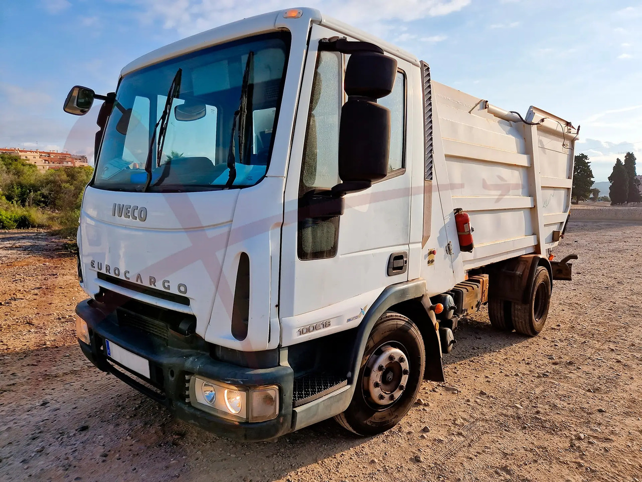TECNO KUNI 8 - Vuilniswagen: afbeelding 2 TECNO KUNI 8 - Vuilniswagen: afbeelding 2