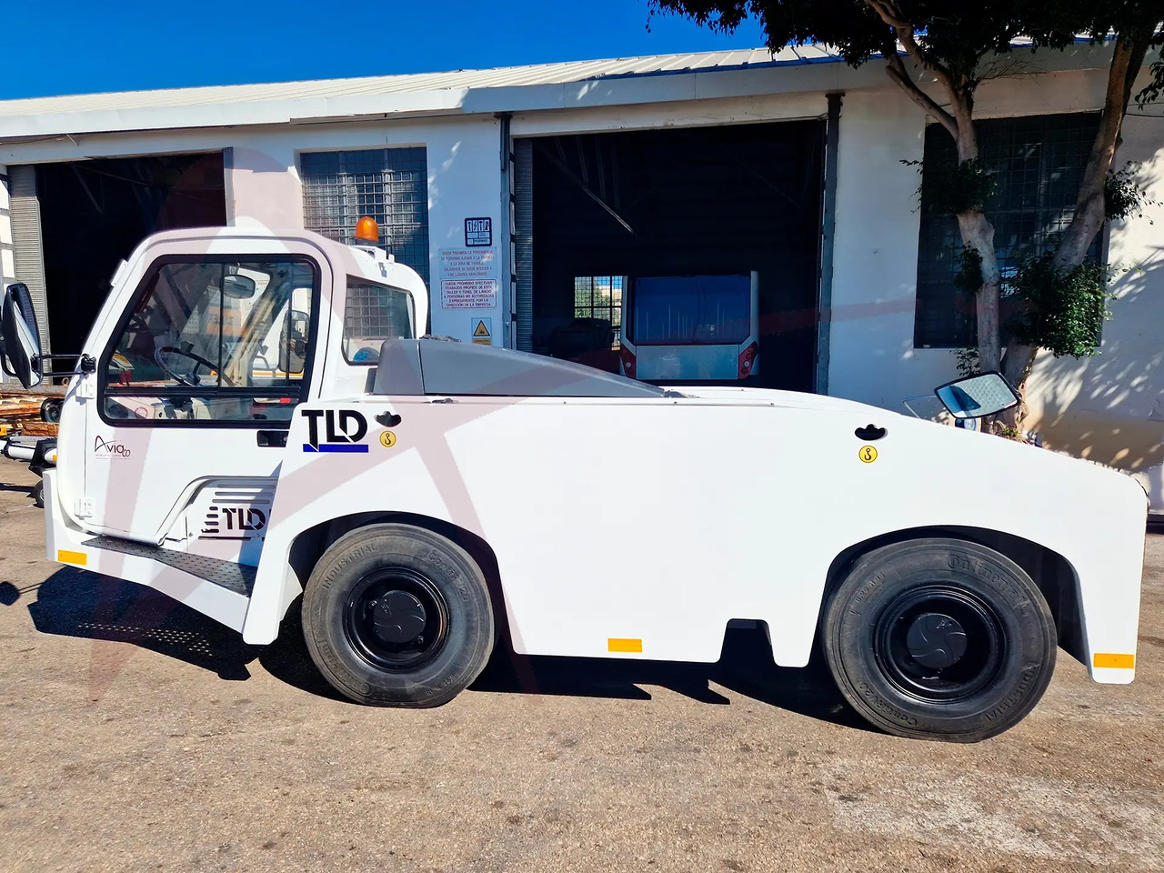 TLD TMX-150/15 - Vliegtuigtrekker: afbeelding 3 TLD TMX-150/15 - Vliegtuigtrekker: afbeelding 3