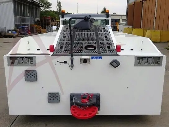 TREPEL CHALLENGER 280 - Vliegtuigtrekker: afbeelding 4 TREPEL CHALLENGER 280 - Vliegtuigtrekker: afbeelding 4