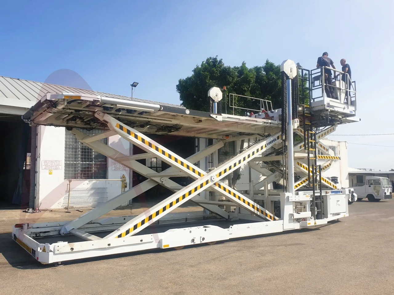 TREPEL CHAMP 140 - Container/ Palletlader: afbeelding 2 TREPEL CHAMP 140 - Container/ Palletlader: afbeelding 2
