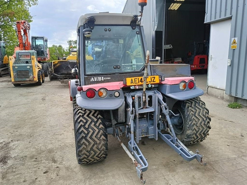 Aebi TT280 aebi tt280 terratrac maaier tractor mower - Tractor: afbeelding 4 Aebi TT280 aebi tt280 terratrac maaier tractor mower - Tractor: afbeelding 4