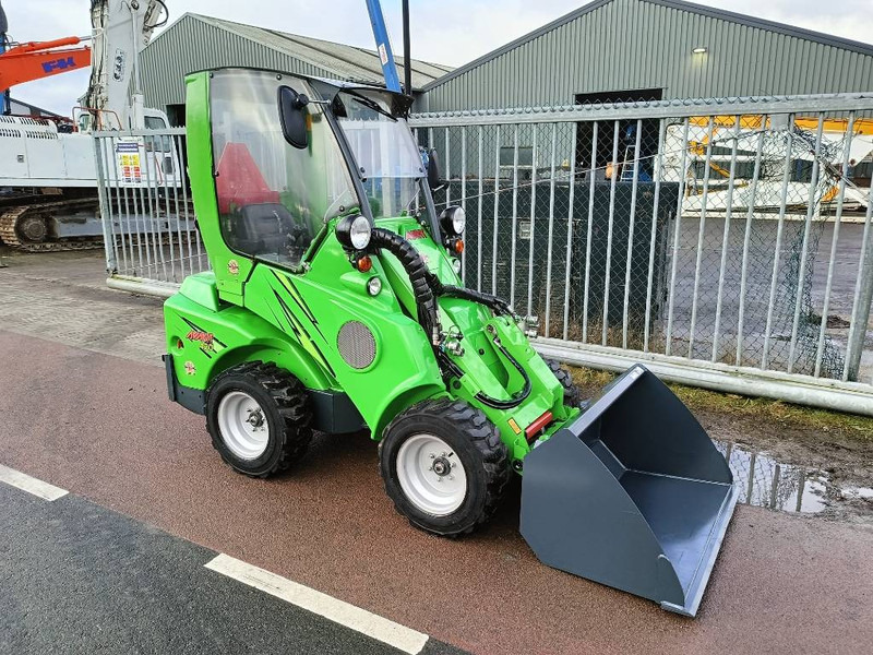 Avant M420 MSDNT mini shovel loader lader 980 kg CE - Compacte rupslader: afbeelding 3 Avant M420 MSDNT mini shovel loader lader 980 kg CE - Compacte rupslader: afbeelding 3