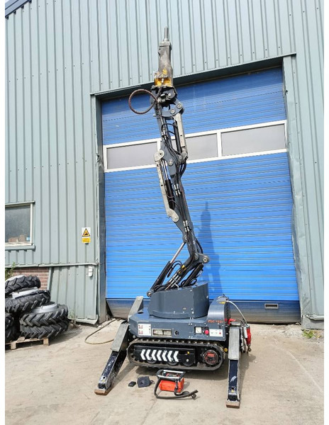 Brokk euroimplementos RDC1510 180 husqvarna robot remote - Rupsgraafmachine: afbeelding 2 Brokk euroimplementos RDC1510 180 husqvarna robot remote - Rupsgraafmachine: afbeelding 2