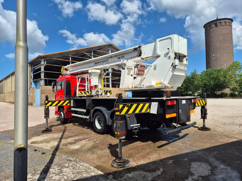 Bronto skylift 28-2T1 28 m hi lift hoogwerker MAN TGA 26. - Vrachtwagen hoogwerker: afbeelding 5 Bronto skylift 28-2T1 28 m hi lift hoogwerker MAN TGA 26. - Vrachtwagen hoogwerker: afbeelding 5
