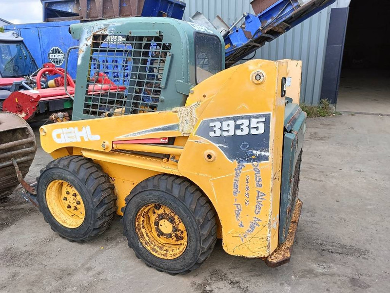 Gehl 3935 3840 schranklader loader skid steer bobcat - Schranklader: afbeelding 1 Gehl 3935 3840 schranklader loader skid steer bobcat - Schranklader: afbeelding 1