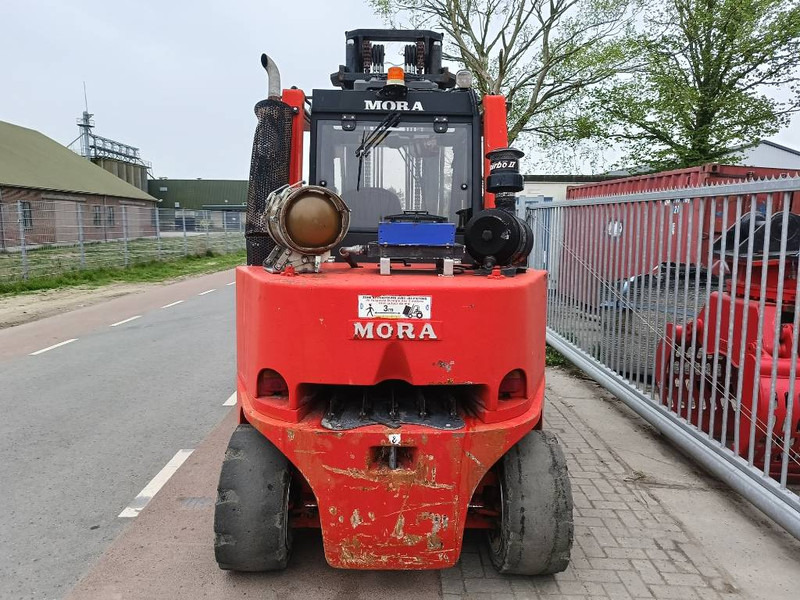MORA M 100 C 10 ton heftrucl forklift stapler lpg gas - LPG heftruck: afbeelding 4 MORA M 100 C 10 ton heftrucl forklift stapler lpg gas - LPG heftruck: afbeelding 4