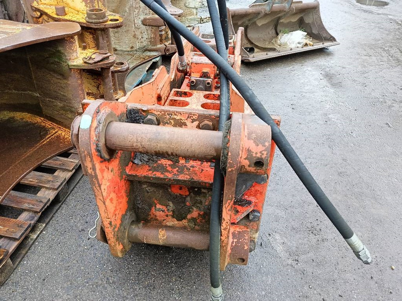 NPK E 210 GH9 hamer hammer hydraulic 18-25 ton 2000 - Hydraulische hamer voor Bouwmachine: afbeelding 4 NPK E 210 GH9 hamer hammer hydraulic 18-25 ton 2000 - Hydraulische hamer voor Bouwmachine: afbeelding 4