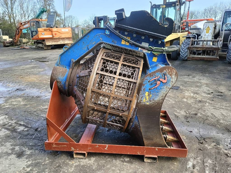 Trevibenne BVR 12E screening bucket sorteringskuffer zeefbak - Zeefinstallatie: afbeelding 1 Trevibenne BVR 12E screening bucket sorteringskuffer zeefbak - Zeefinstallatie: afbeelding 1