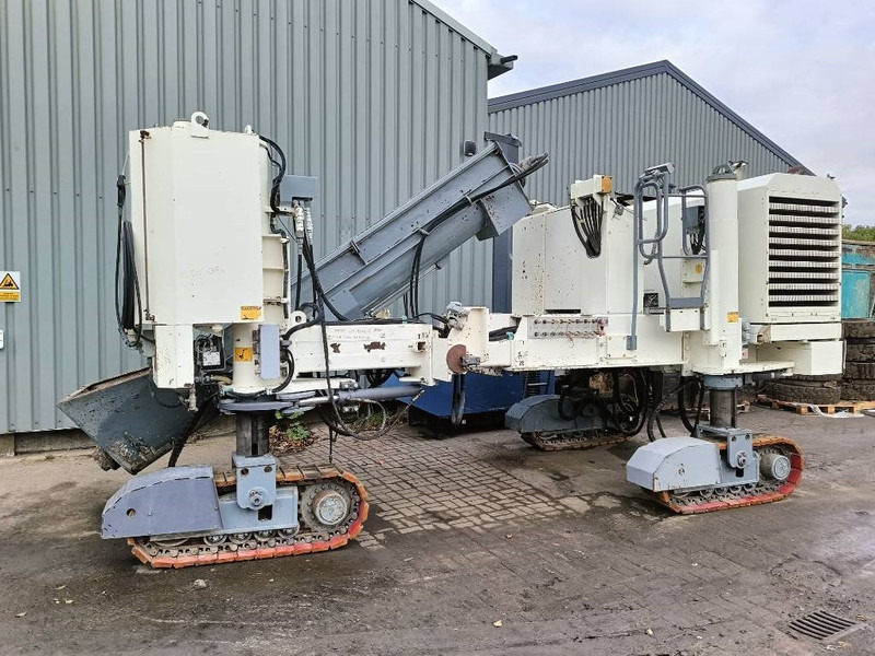 Asfaltafwerkmachine Wirtgen SP 250 500 beton bekisting machine sleep: afbeelding 8 Asfaltafwerkmachine Wirtgen SP 250 500 beton bekisting machine sleep: afbeelding 8