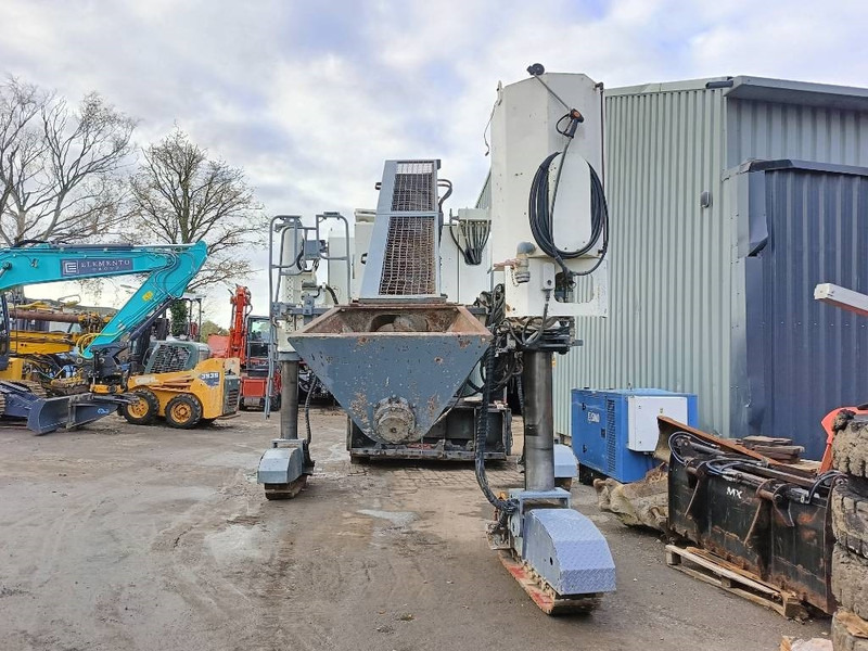Asfaltafwerkmachine Wirtgen SP 250 500 beton bekisting machine sleep: afbeelding 10 Asfaltafwerkmachine Wirtgen SP 250 500 beton bekisting machine sleep: afbeelding 10