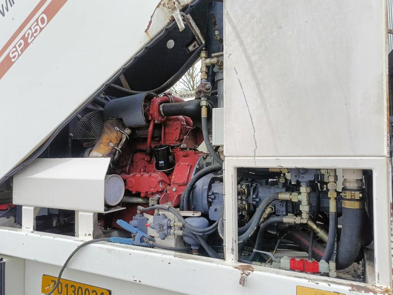 Asfaltafwerkmachine Wirtgen SP 250 500 beton bekisting machine sleep: afbeelding 13 Asfaltafwerkmachine Wirtgen SP 250 500 beton bekisting machine sleep: afbeelding 13