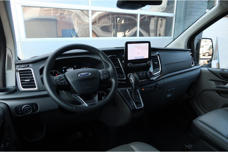 Ford Transit Custom 300 2.0 TDCI L2H1 Limited DC AUT/ LED/ CAMERA/ 2X DEUR/ LEDER/ ACC/ CARPLAY/ CLIMA/ TREKHAAK - Kleine bestelwagen, Bestelwagen met dubbele cabine: afbeelding 2 Ford Transit Custom 300 2.0 TDCI L2H1 Limited DC AUT/ LED/ CAMERA/ 2X DEUR/ LEDER/ ACC/ CARPLAY/ CLIMA/ TREKHAAK - Kleine bestelwagen, Bestelwagen met dubbele cabine: afbeelding 2