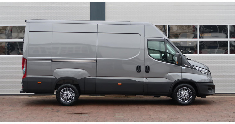 Gesloten bestelwagen Iveco Daily 35S18HV 3.0 L2H2 BPM VRIJ/ AUT/ 2X SCHUIFDEUR/ CAMERA/ CRUISE/ CLIMA/ NAVI/ LED: afbeelding 14