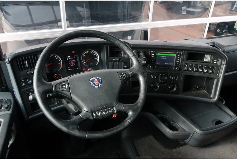 Scania R450 RETARDER/ 2X TANK/ DIFF LOCK - Trekker: afbeelding 2 Scania R450 RETARDER/ 2X TANK/ DIFF LOCK - Trekker: afbeelding 2