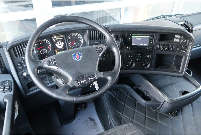 Scania R520 V8 RETARDER/ DIFF LOCK/ PARK AIRCO/ 2X TANK - Trekker: afbeelding 2 Scania R520 V8 RETARDER/ DIFF LOCK/ PARK AIRCO/ 2X TANK - Trekker: afbeelding 2
