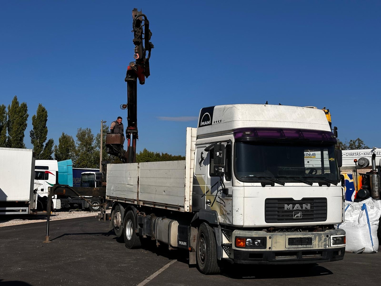 MAN F2000 26.413 Palfinger pk 16000 - Kraanwagen: afbeelding 4 MAN F2000 26.413 Palfinger pk 16000 - Kraanwagen: afbeelding 4