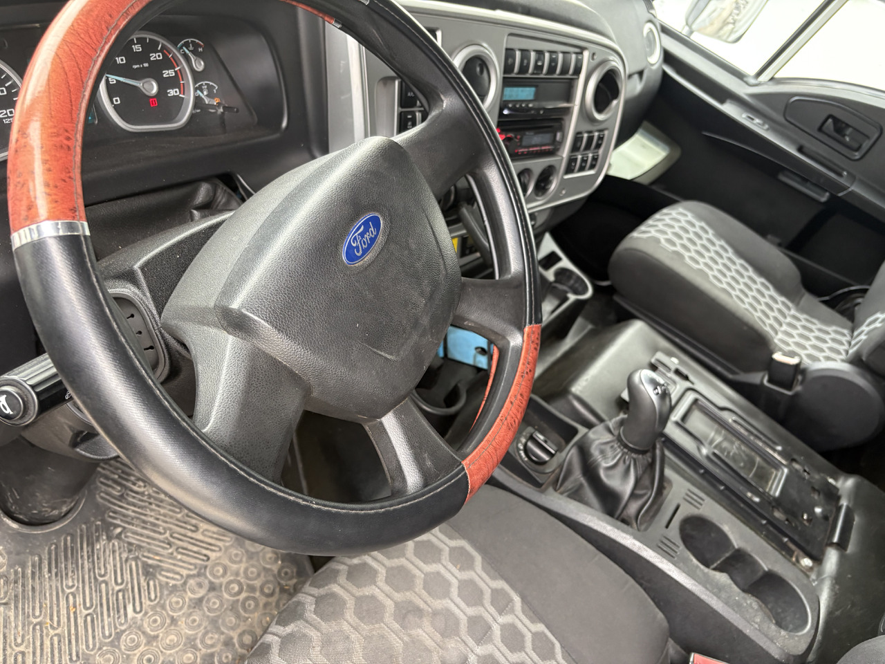 FORD 18.480 EURO6 automatic 4x2 300.000km 2unite - Trekker: afbeelding 5 FORD 18.480 EURO6 automatic 4x2 300.000km 2unite - Trekker: afbeelding 5