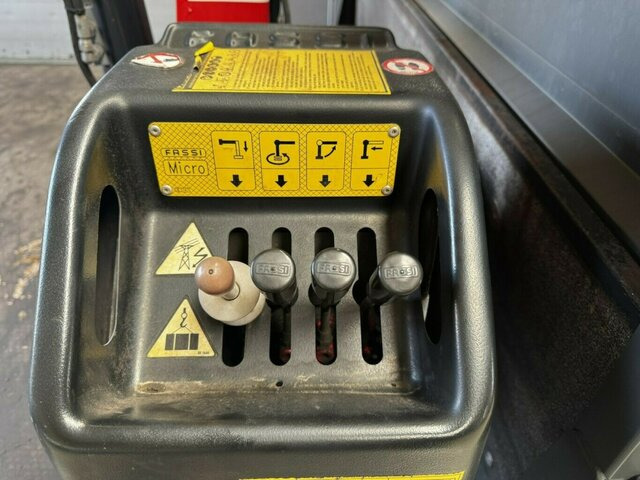 Leasing FORD Transit FT 350L Doka TdCI hydr. Fassi Kran... FORD Transit FT 350L Doka TdCI hydr. Fassi Kran...: afbeelding 25 Leasing FORD Transit FT 350L Doka TdCI hydr. Fassi Kran... FORD Transit FT 350L Doka TdCI hydr. Fassi Kran...: afbeelding 25