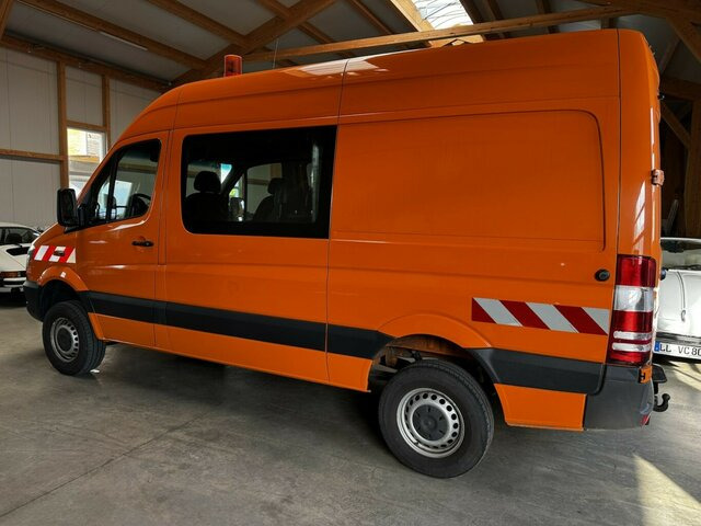 MERCEDES-BENZ Sprinter 316 CDI 4x4 Allrad 5-Sitzer... - Gesloten bestelwagen, Bestelwagen met dubbele cabine: afbeelding 3 MERCEDES-BENZ Sprinter 316 CDI 4x4 Allrad 5-Sitzer... - Gesloten bestelwagen, Bestelwagen met dubbele cabine: afbeelding 3