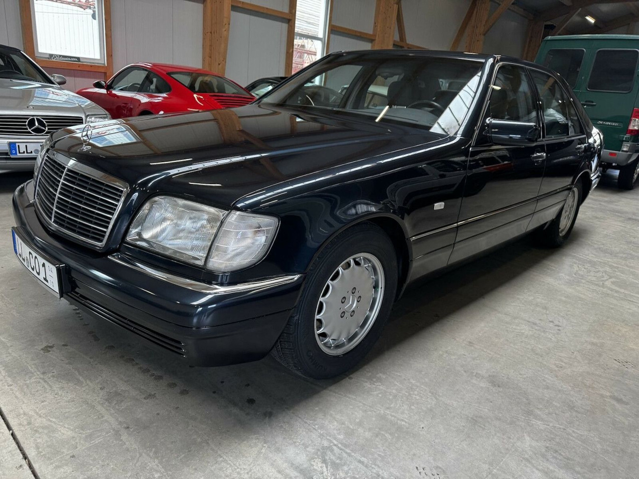 Mercedes-Benz S 320 W 140 2. Hand Scheckheft Mercedes - Sedan: afbeelding 1 Mercedes-Benz S 320 W 140 2. Hand Scheckheft Mercedes - Sedan: afbeelding 1