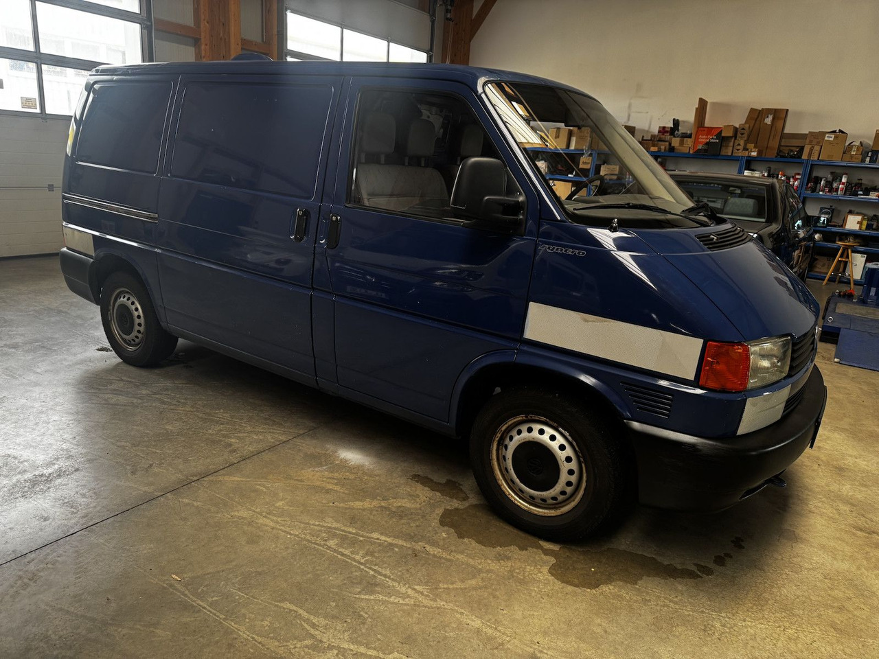Volkswagen T4 2.5 TDI Syncro 1. Hand - Kleine bestelwagen: afbeelding 4 Volkswagen T4 2.5 TDI Syncro 1. Hand - Kleine bestelwagen: afbeelding 4